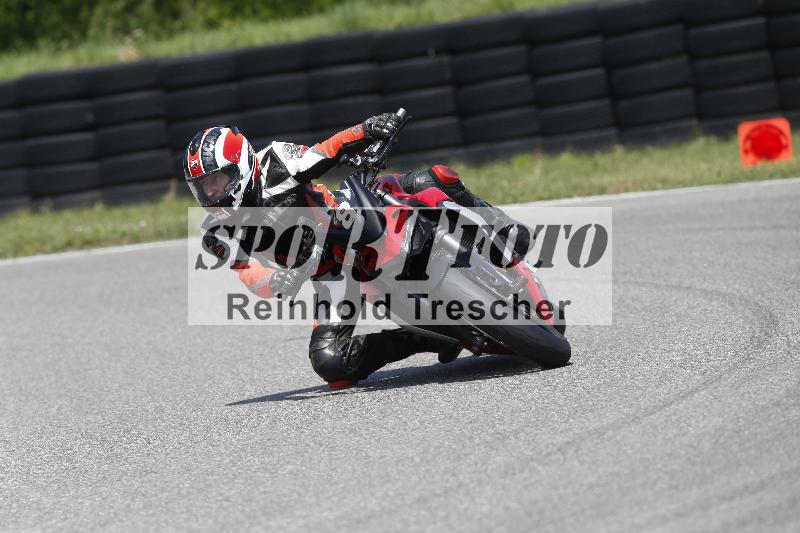 /27 12.06.2025 Ducati Schweiz Trackday Warmup  ADR/gelb-jeaune/8